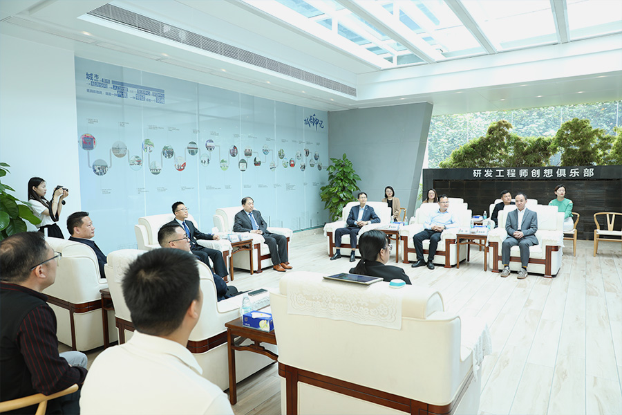 顾问签约仪式5.jpg 顾问签约仪式5.jpg